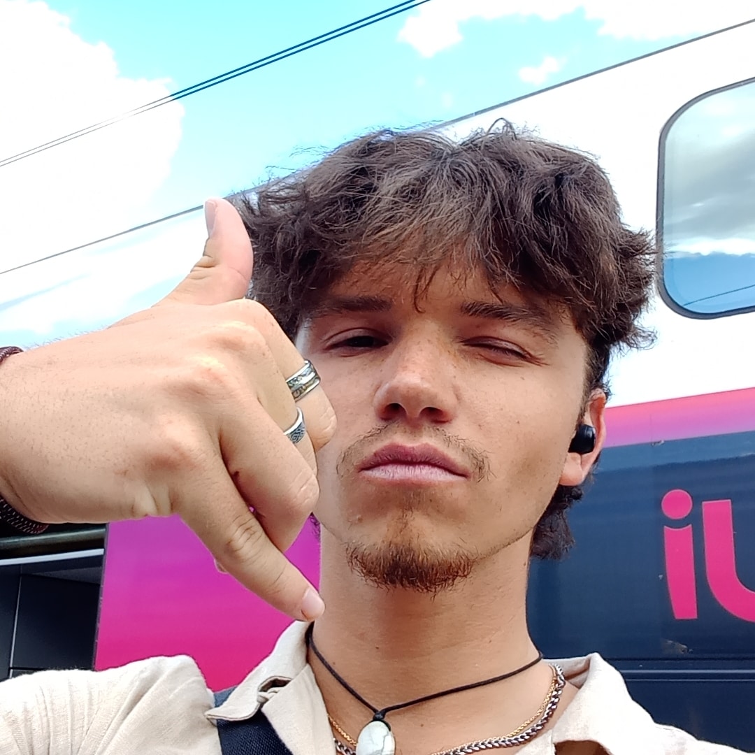 Azaria - Corera - La Rioja | Chat