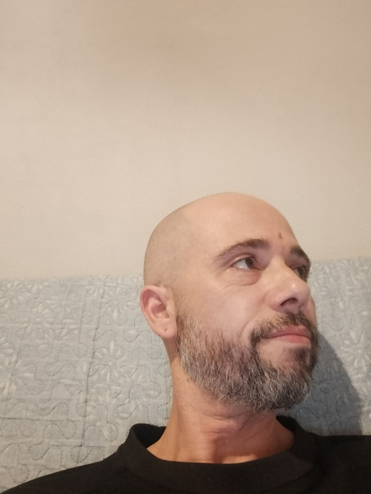 Aboubacry - Aduna - Gipuzkoa | Chat