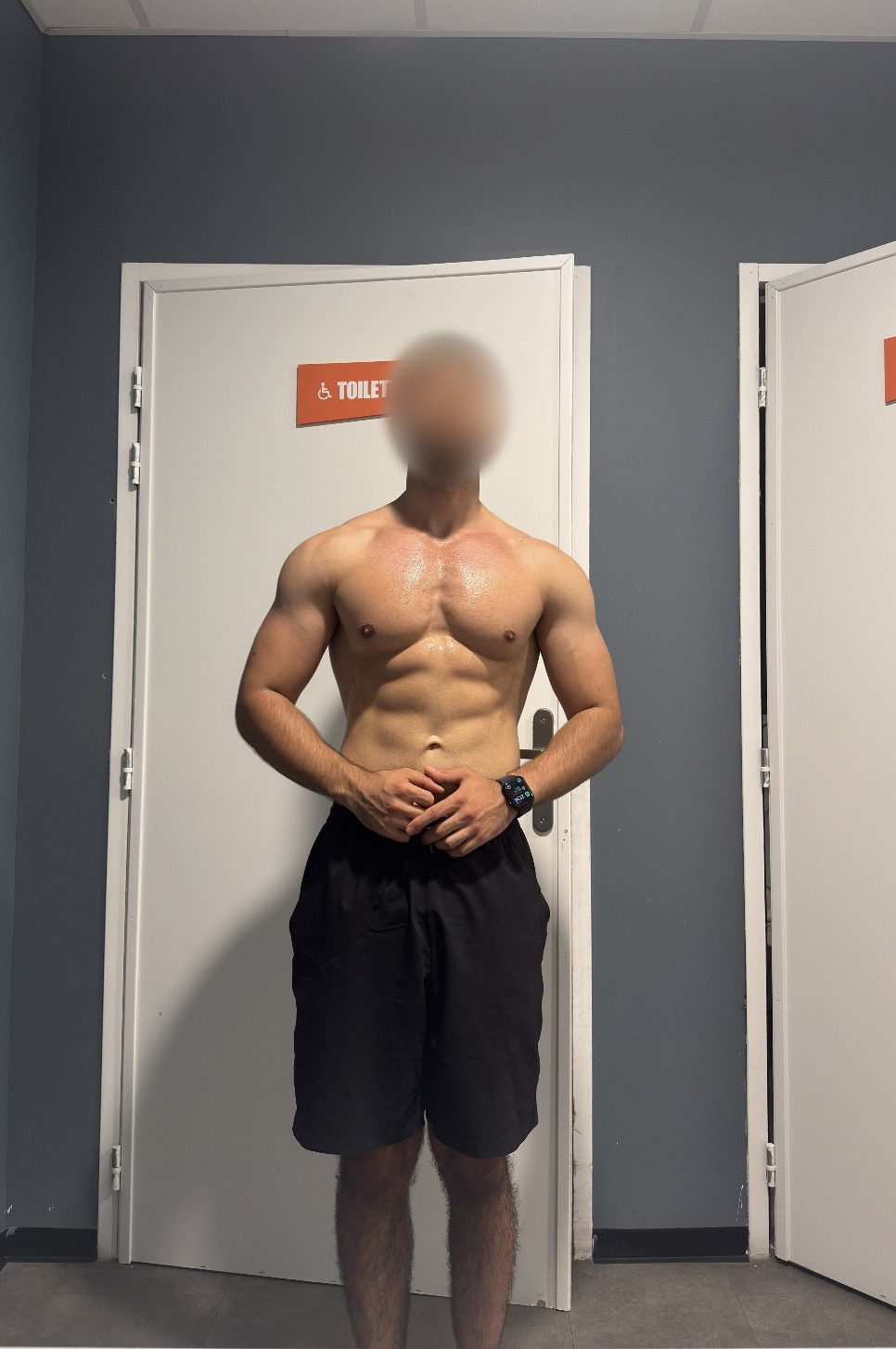 Adelio - Albons - Girona | Chat